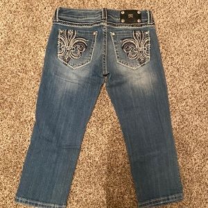 Miss me capris size 28